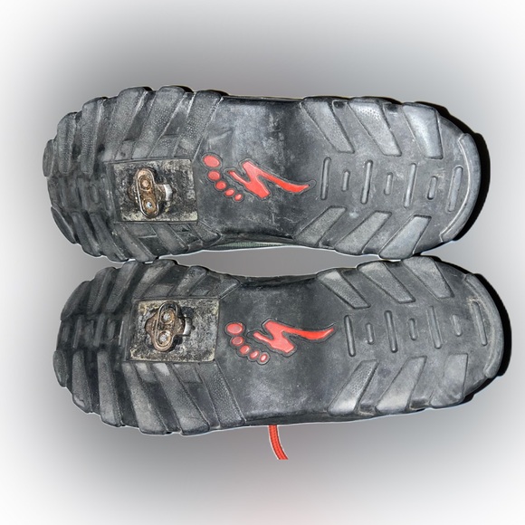 Specialized Rockhopper bicycle shoes - Picture 4 of 8
